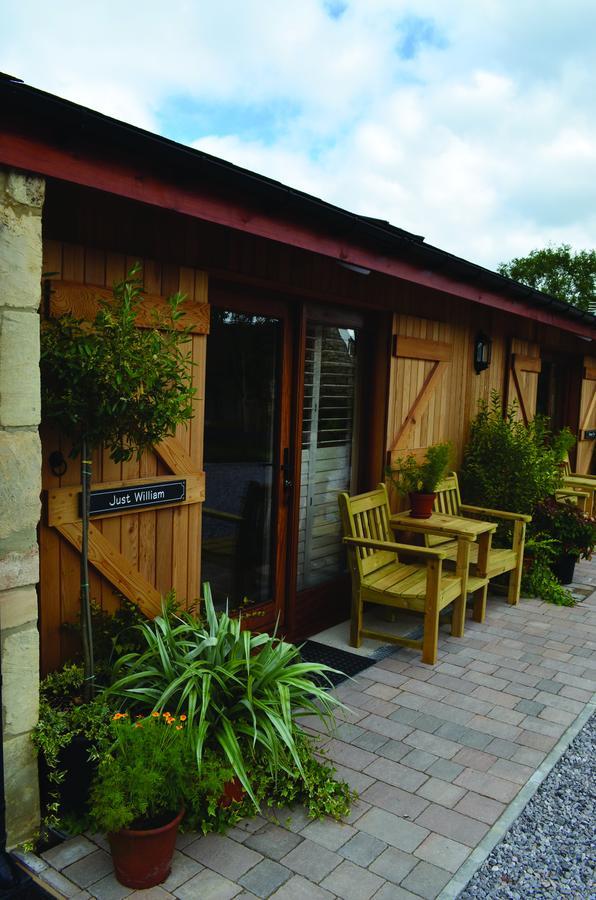 Widbrook Barns Acomodação com café da manhã Bradford-On-Avon Exterior foto